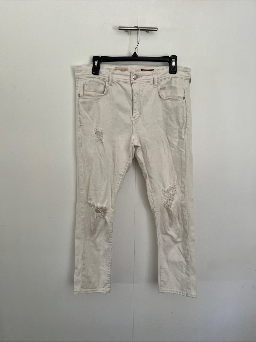 Pilcro size 28 Distressed White Women’s Jeans